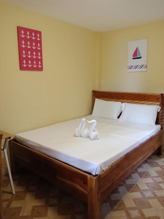 Ralphseej Pension House Moalboal Ngoại thất bức ảnh