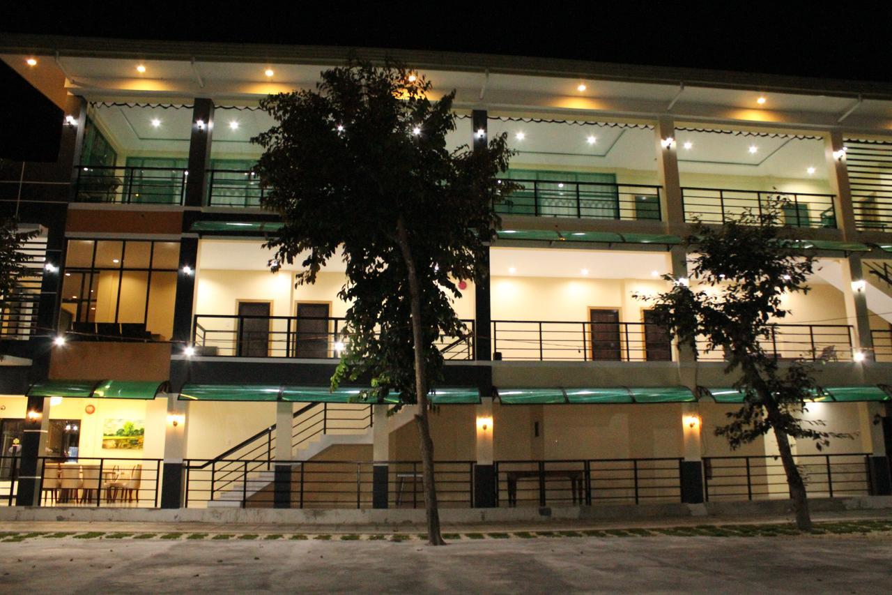 Ralphseej Pension House Moalboal Ngoại thất bức ảnh