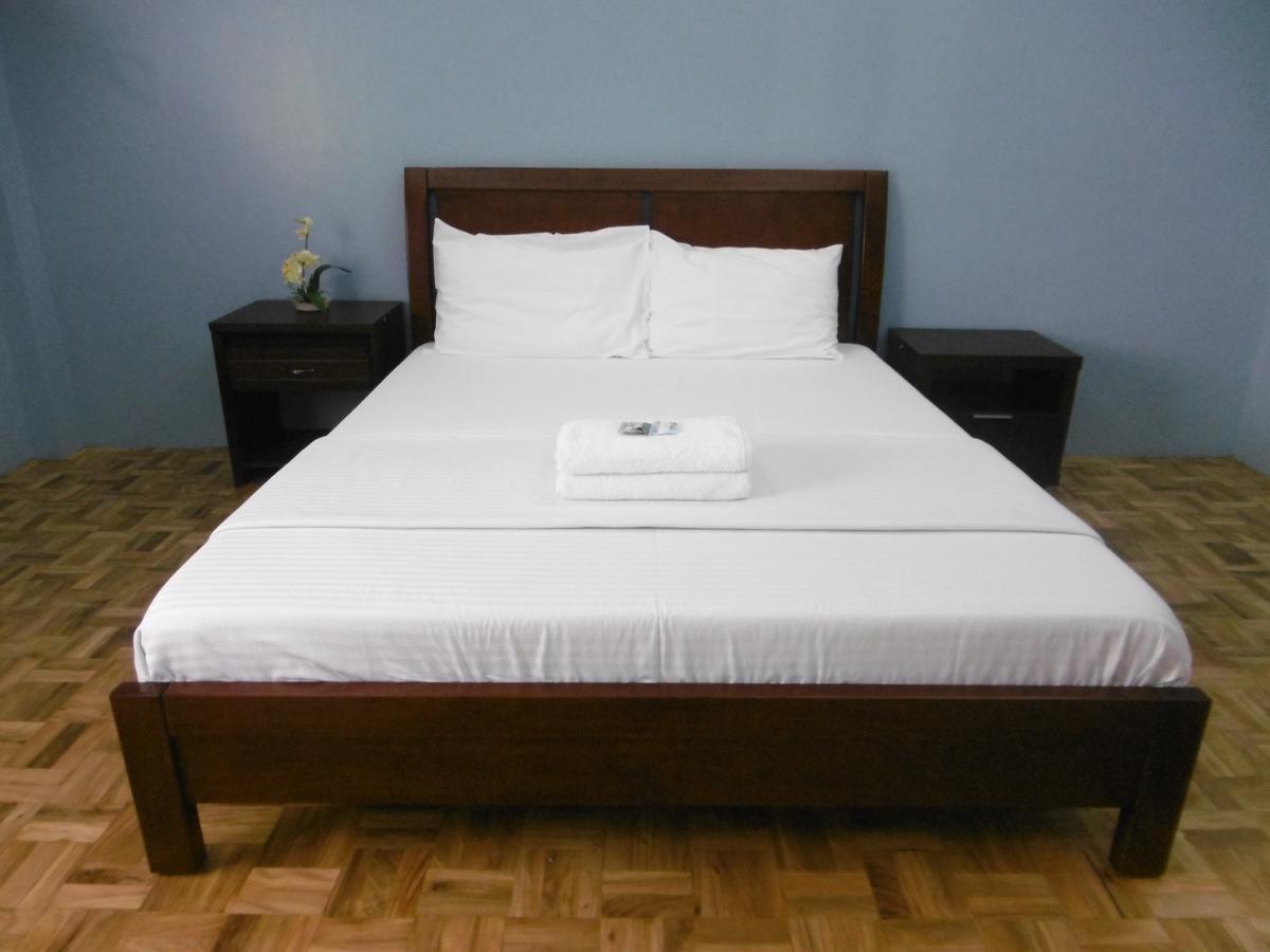 Ralphseej Pension House Moalboal Ngoại thất bức ảnh